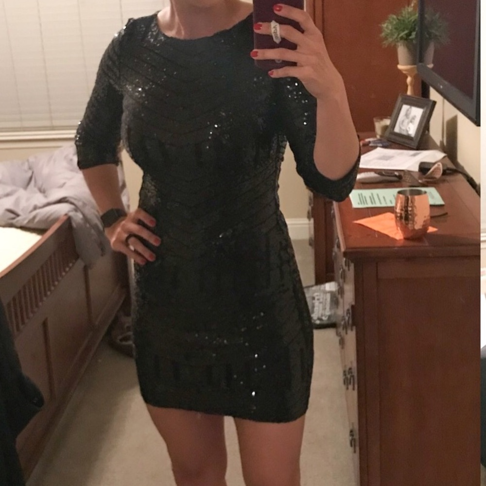 ViciCollection Sabine sequined dress